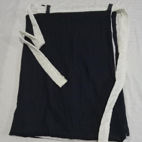 Single skirt - end of fabric rolls hand made Reversible wrap skirt - Picture 1 of 9